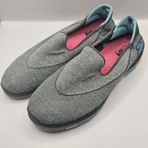 Skechers Size 9 GO FLEX Walk Slip On Sneaker